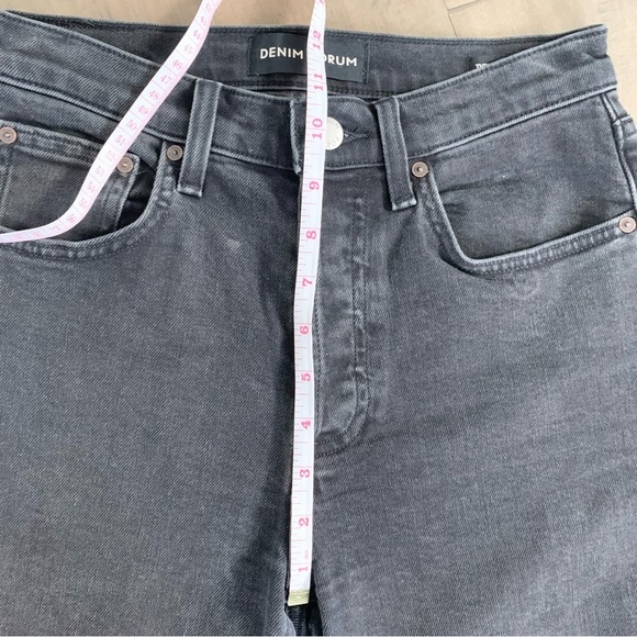 Aritzia Denim Forum The Yoko High Rise Slim Black Jeans Button Fly Raw Hem - Picture 9 of 10